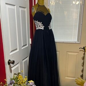 NWT DJ-ZAZ Elegant dark Navy blue and Silver Lace Prom Dress